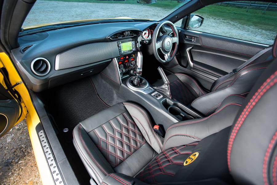  Toyota GT 86 Giallo 2014 года  (фото 7 из 14)